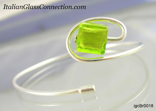 Silver Wire Wrap Murano Bead Bracelet - One-Size-Fits-All - Click Image to Close